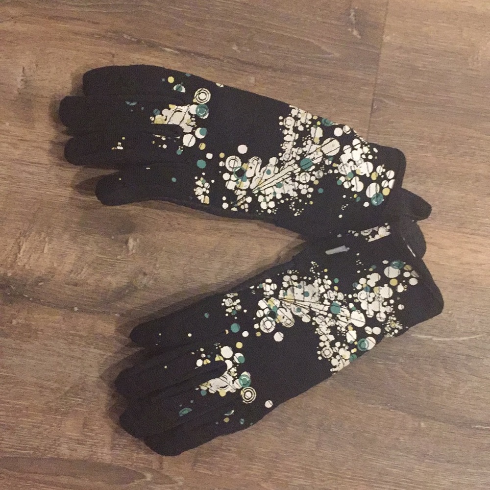 Burton spring glove or pipe glove